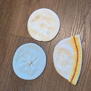 THREE VINTAGE BABY HATS.. #6512